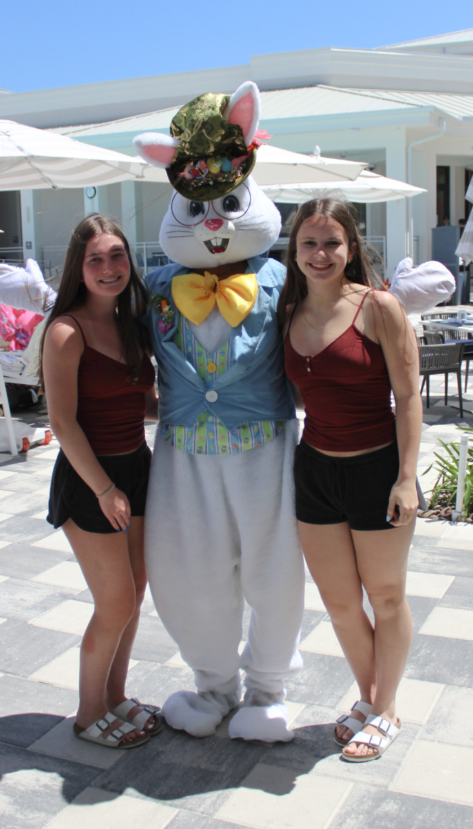 Easter-bunny-girls-resort-photo-memories–-Club-at-Barefoot-Beach