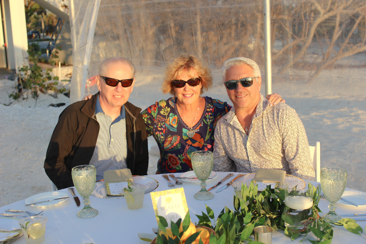 Beach-wedding-guests-sunset-dinner-celebration–-Club-at-Barefoot-Beach